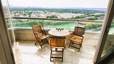 Appartement - 140 m² - 4 pièces