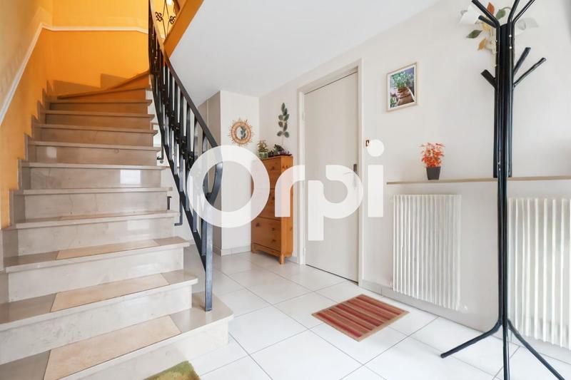 Maison - 94 m² - 4 pièces