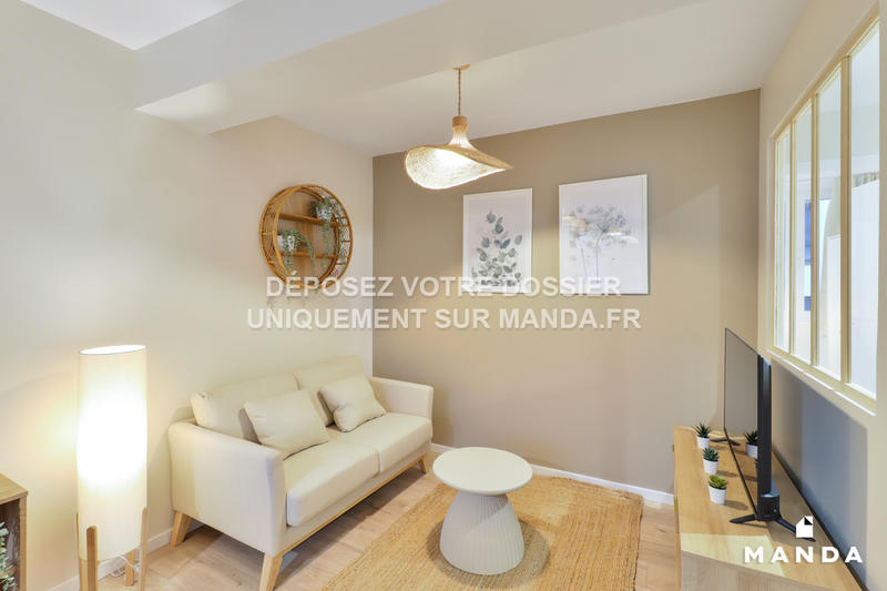 Chambre - 12 m² - 3 pièces