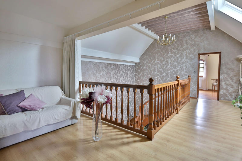 Maison - 178 m² - 6 pièces