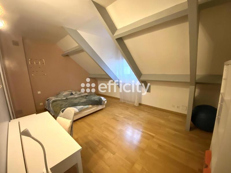 Pavillon - 118 m² - 6 pièces