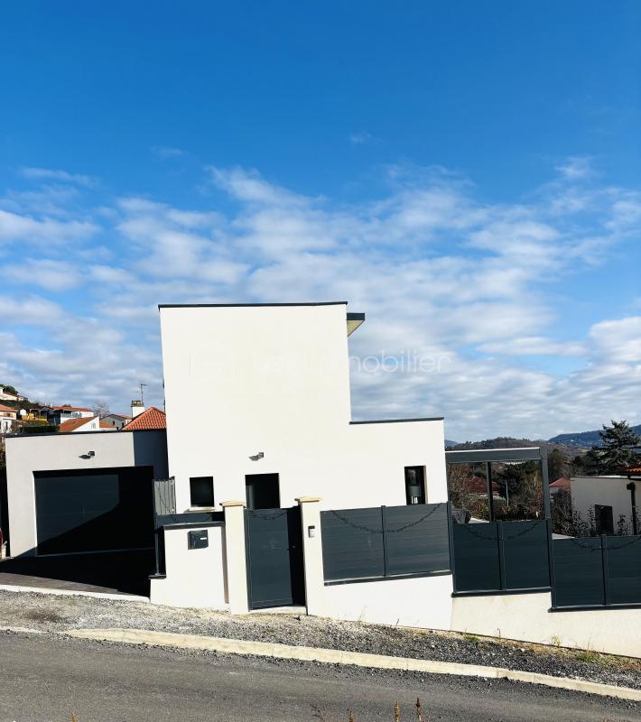 Maison - 131 m² - 4 pièces