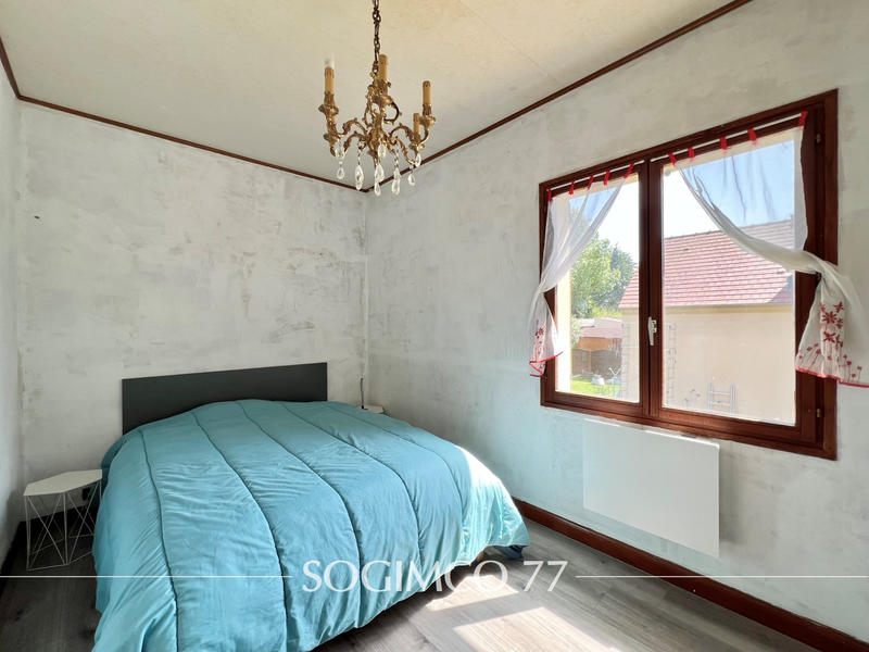 Maison - 183 m² - 8 pièces