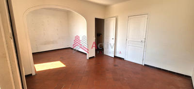 Maison - 140 m² - 3 pièces