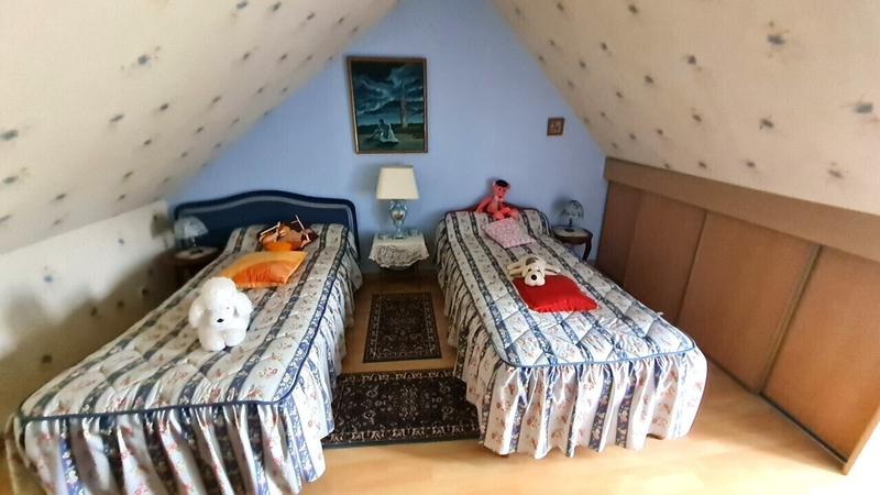 Maison - 170 m² - 9 pièces