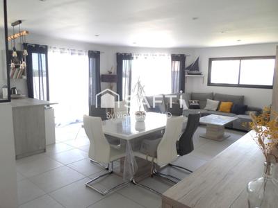 Maison - 105 m² - 5 pièces