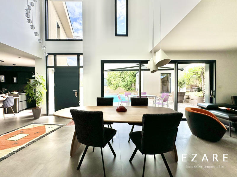 Maison - 186 m² - 7 pièces