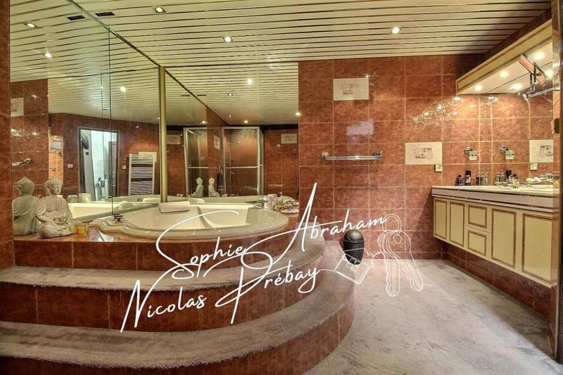 Maison - 185 m² - 5 pièces