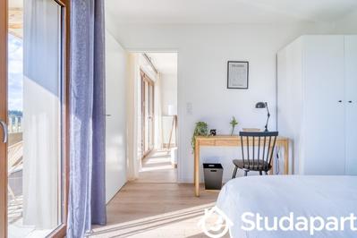 Chambre - 11 m² - 1 pièce