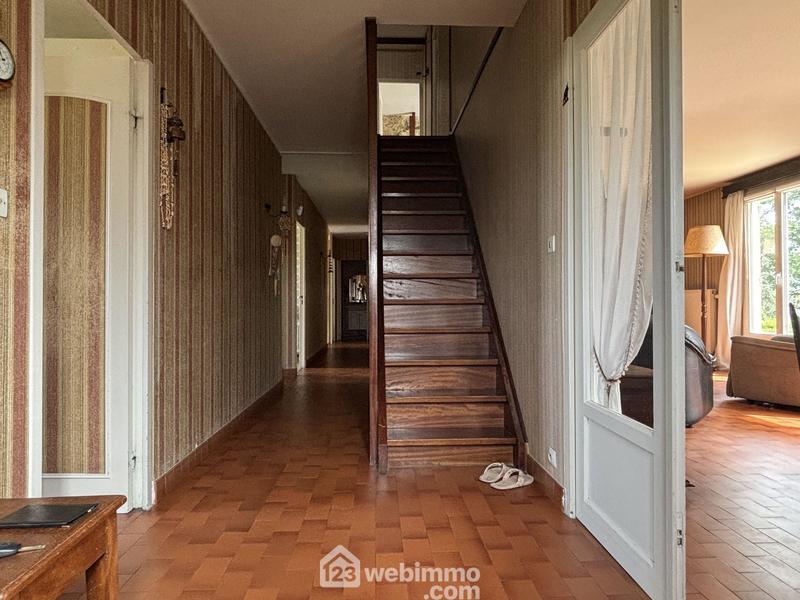 Maison - 206 m² - 11 pièces