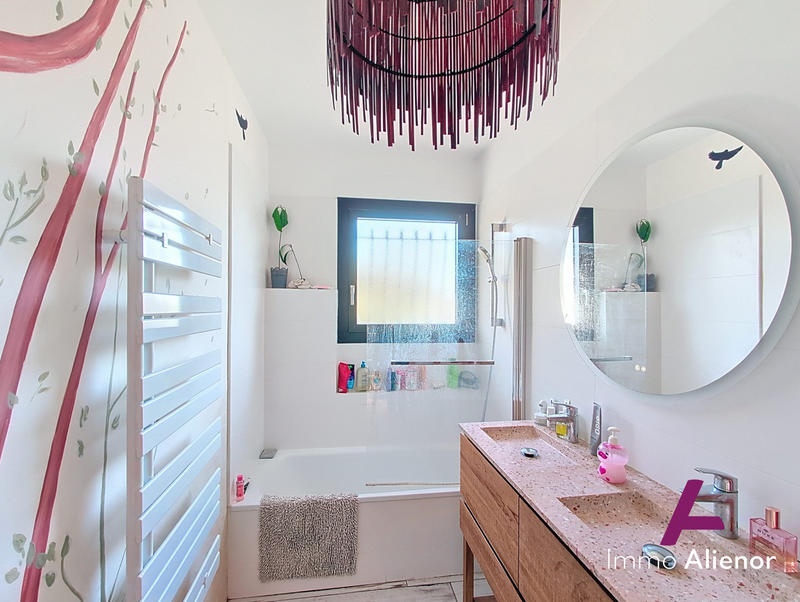 Maison - 130 m² - 5 pièces