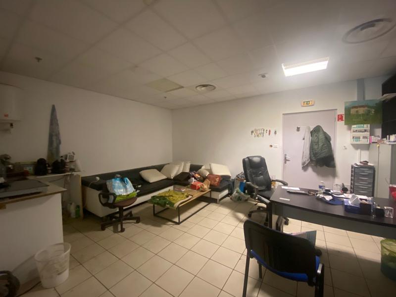 Local commercial - 92 m² - 3 pièces