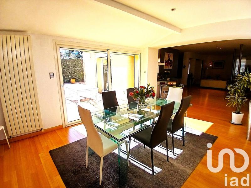 Maison de ville - 319 m² - 8 pièces