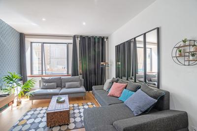 Appartement - 100 m² - 4 pièces