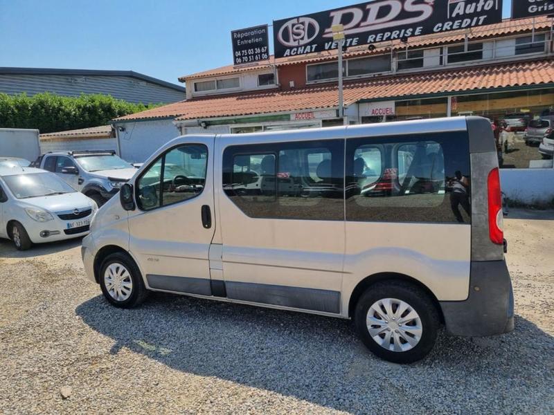 Renault Trafic II L1h1 Combi 9 Places 2.0 Dci 115 Clim