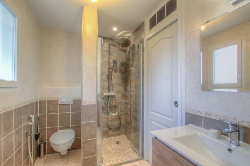 Maison - 204 m² - 6 pièces