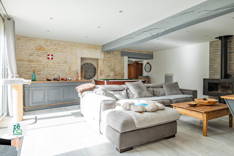 Maison - 218 m² - 6 pièces