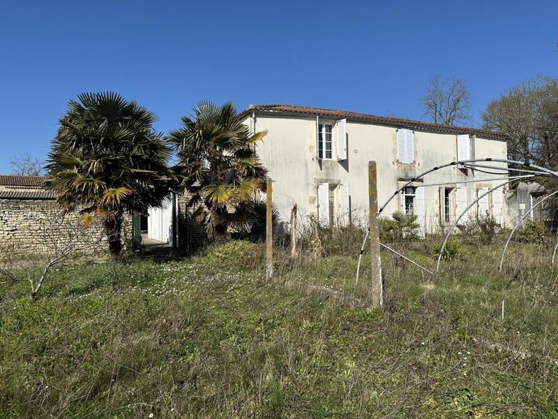 Maison - 213 m² - 9 pièces