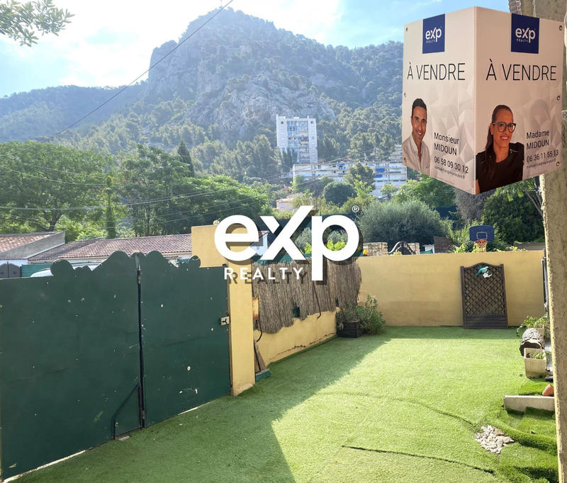 Maison - 93 m² - 4 pièces