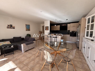 Appartement - 64 m² - 3 pièces