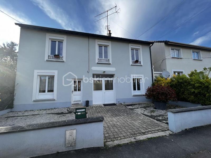 Immeuble - 134 m² - 8 pièces