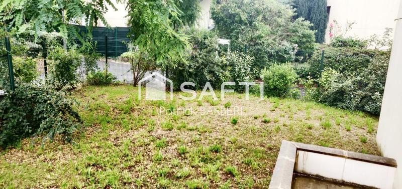 Appartement - 98 m² - 6 pièces