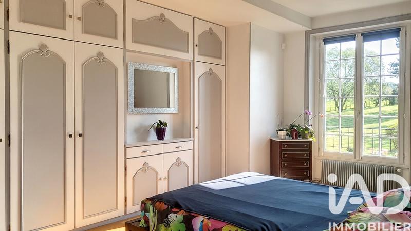 Maison - 281 m² - 8 pièces