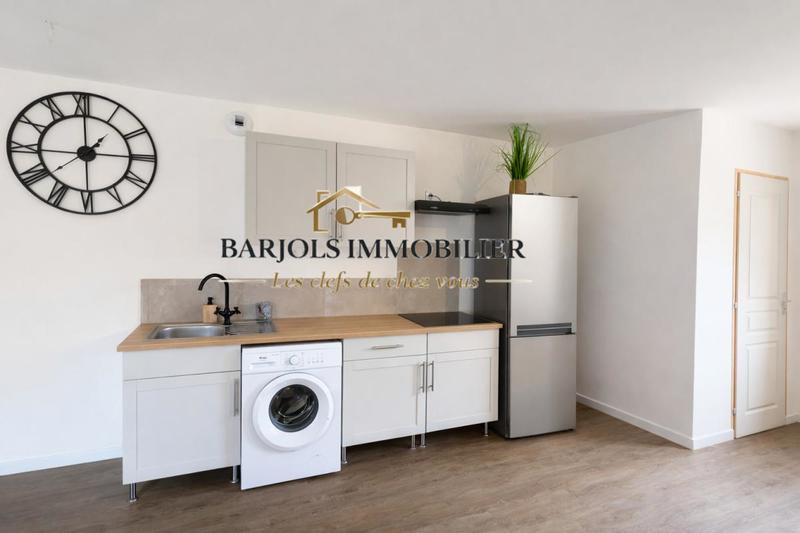 Remise - 97 m² - 5 pièces