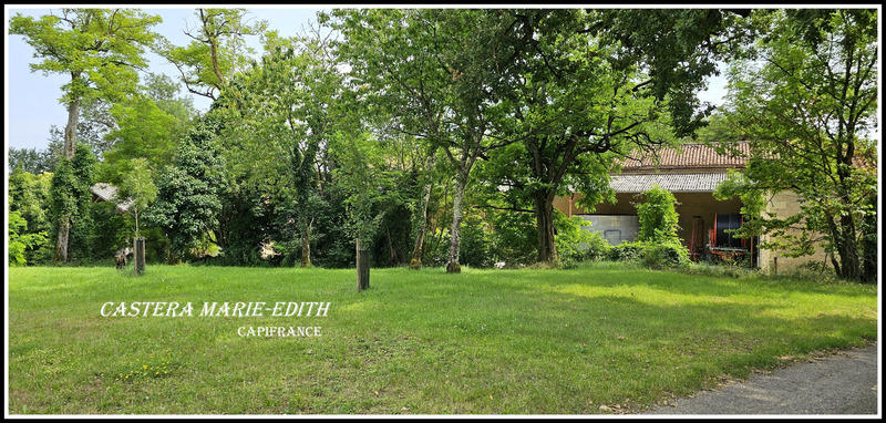 Propriété - 860 m² - 19 pièces