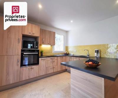 Maison - 170 m² - 9 pièces