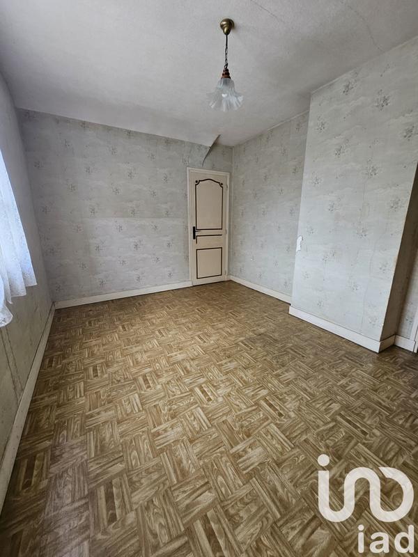 Maison - 90 m² - 5 pièces