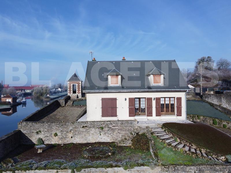 Maison - 139 m² - 5 pièces