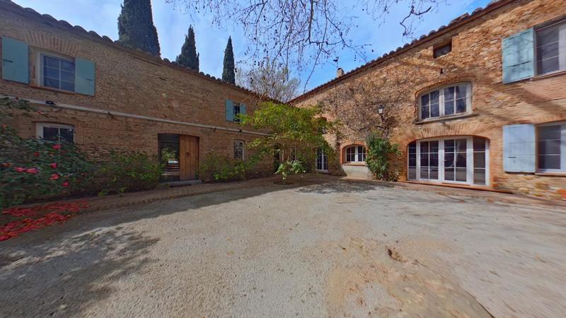 Mas - 463 m² - 19 pièces