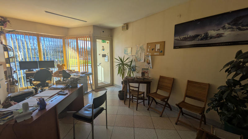 Local commercial - 54 m²