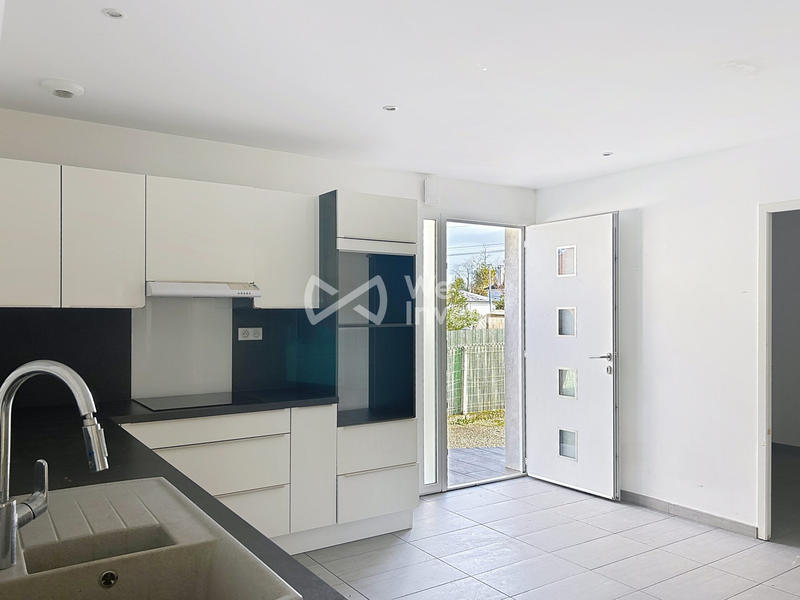 Maison traditionnelle - 100 m² - 5 pièces