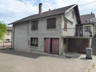 Maison - 360 m² - 10 pièces