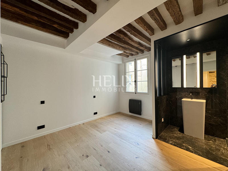 Appartement - 99 m² - 4 pièces