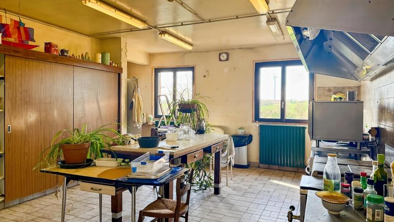 Demeure - 915 m² - 40 pièces