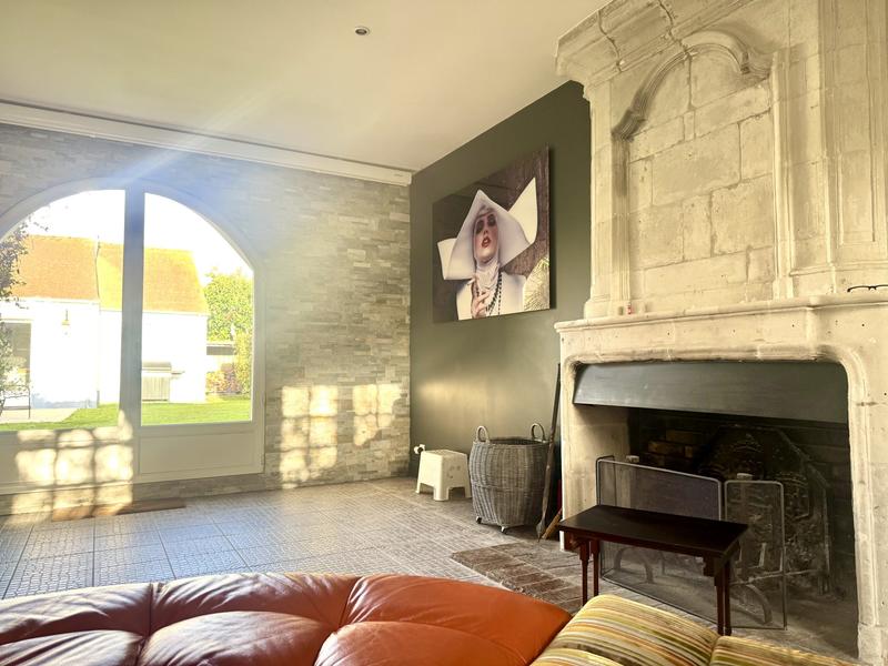 Maison - 480 m² - 10 pièces