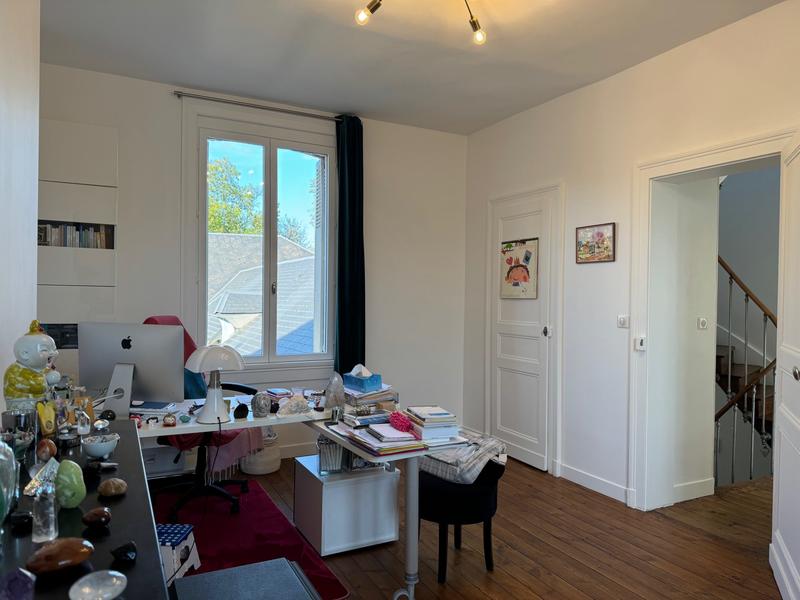 Maison - 195 m² - 9 pièces