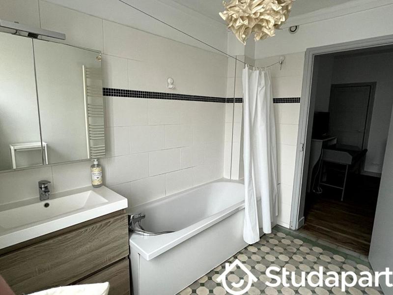 Maison - 102 m² - 4 pièces