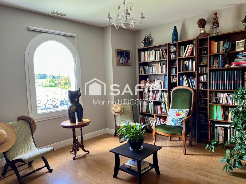 Maison - 215 m² - 6 pièces