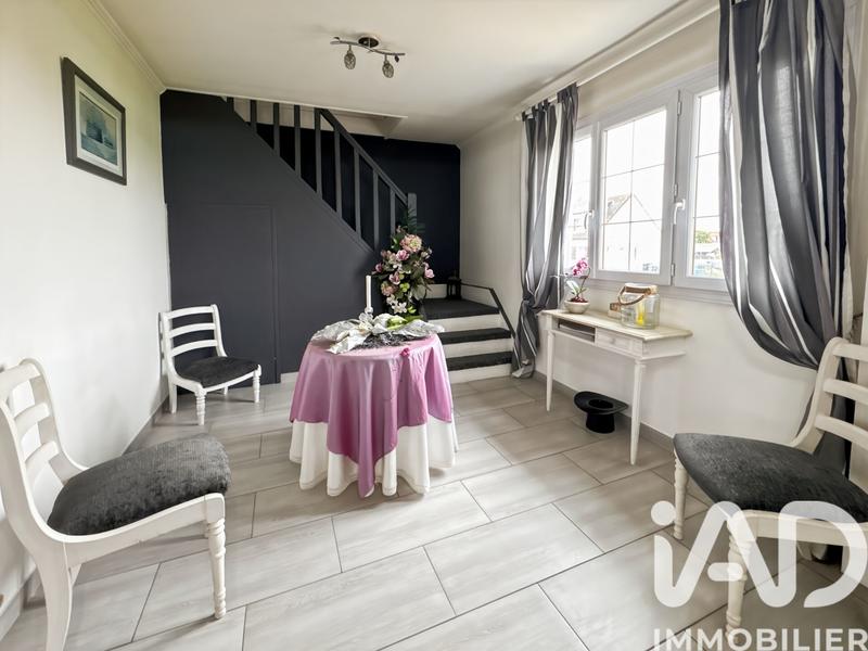 Maison - 180 m² - 7 pièces