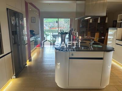 Maison - 197 m² - 5 pièces