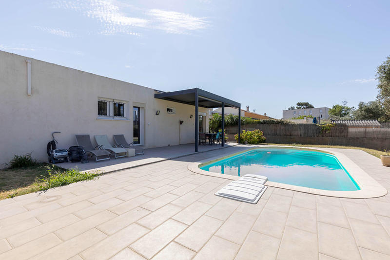 Maison - 90 m² - 4 pièces