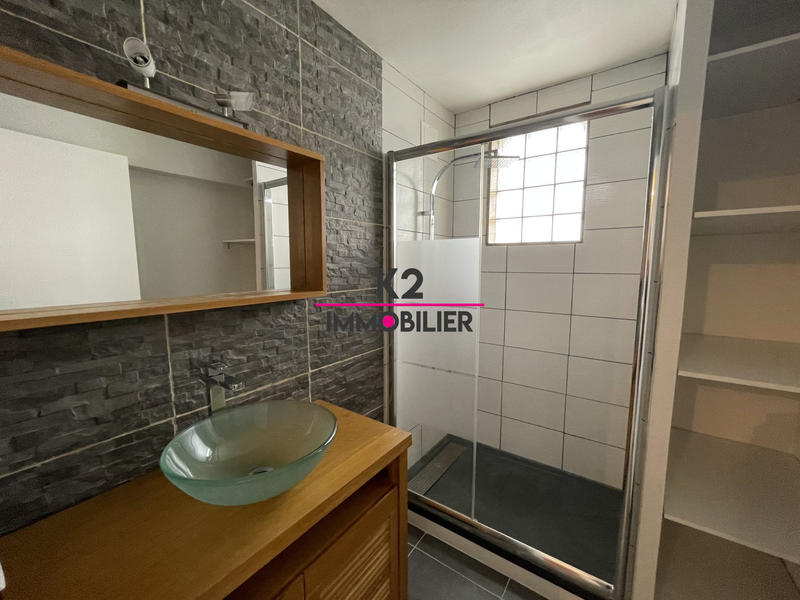 Appartement - 64 m² - 4 pièces