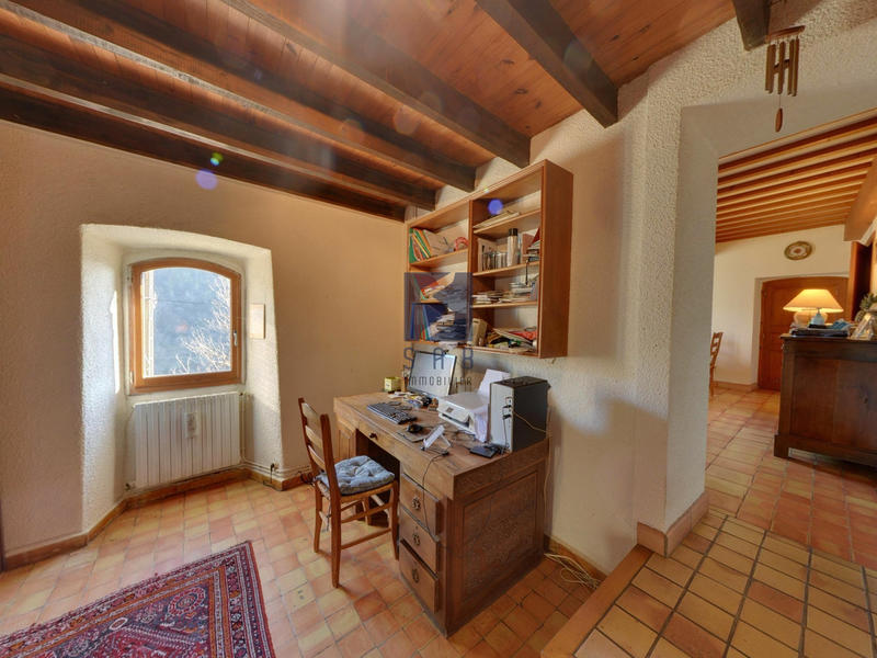 Maison - 195 m² - 8 pièces