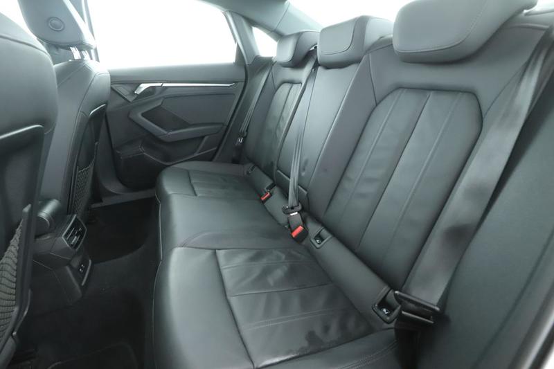 Audi A3 Berline 35 Tfsi mHEV Design Luxe s tronic 7 150 ch