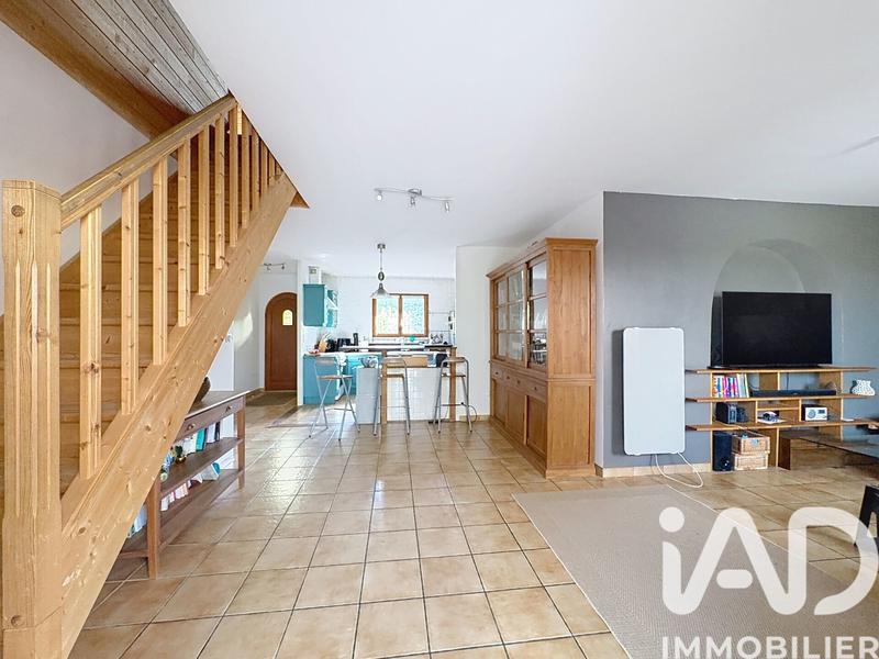 Maison - 152 m² - 8 pièces