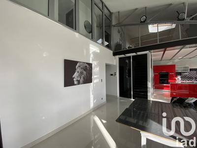 Maison - 239 m² - 7 pièces